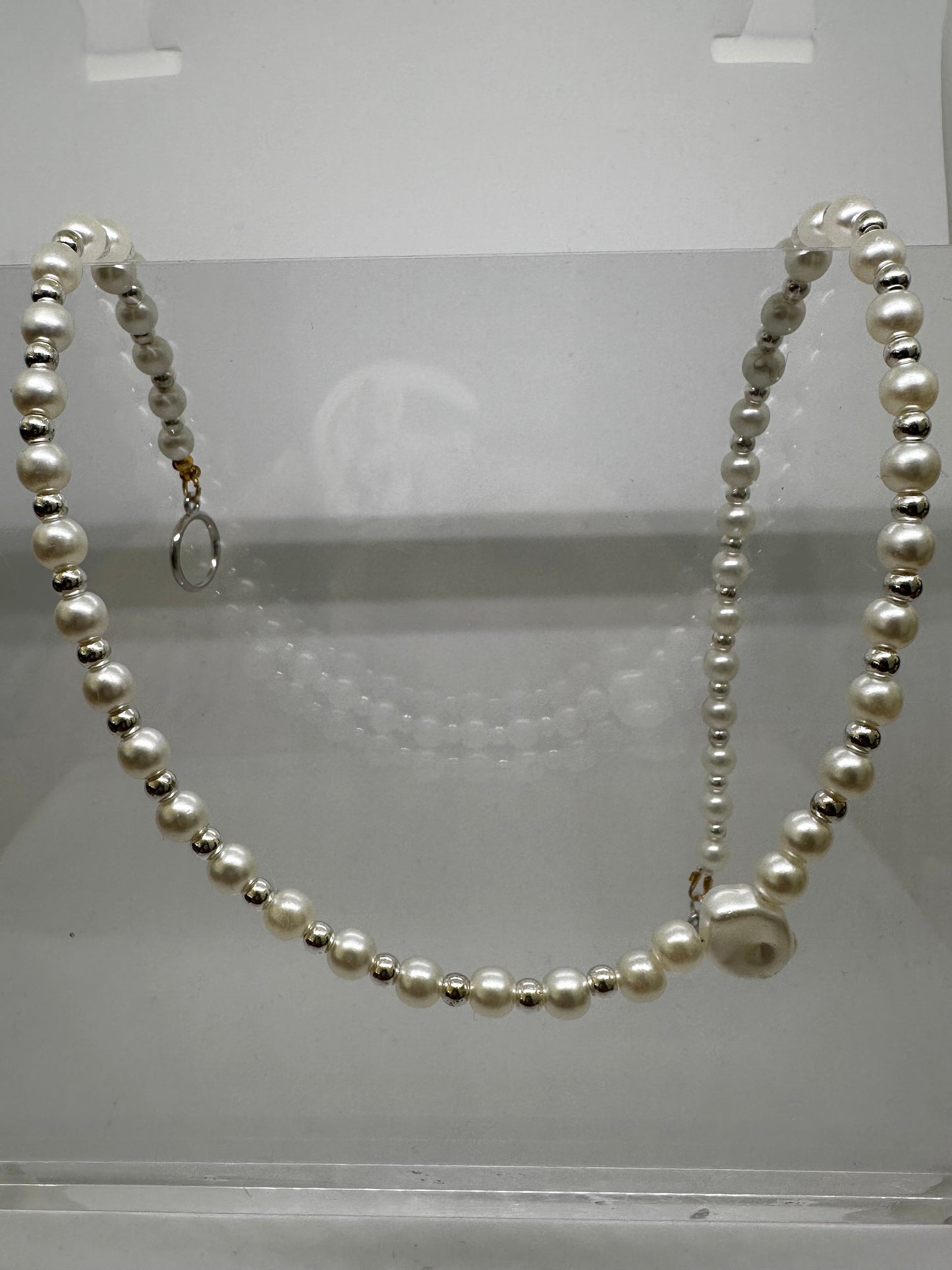 (The) Pearls - Necklaces